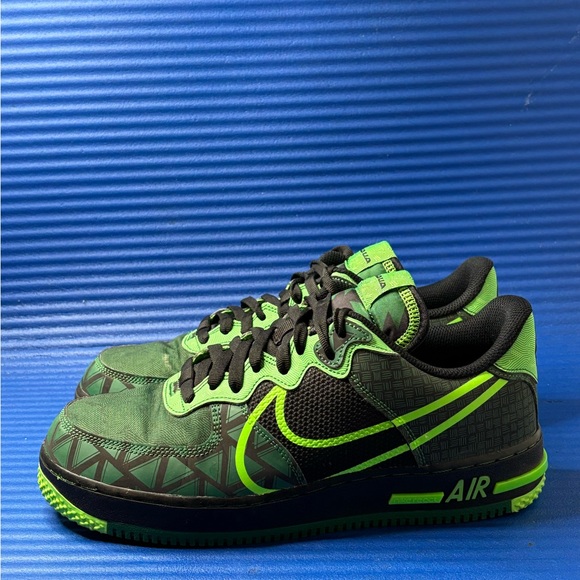 Size 10.5- Men’s Nike Air Force 1 React Naija Black Pine Green CW3918-001 RARE - Picture 2 of 8